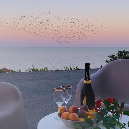 Apartament La Terrasse Sarichioi Zewnętrze zdjęcie